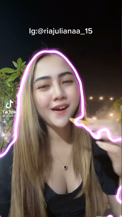 Ria goyang 2 jari
