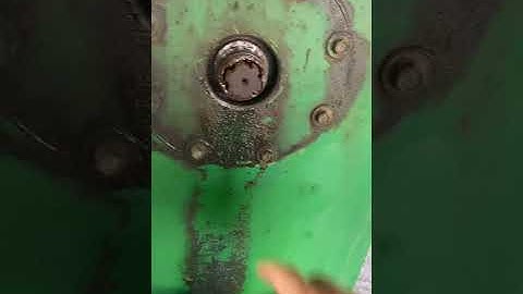 John Deere 6000 sprayer final drive seals