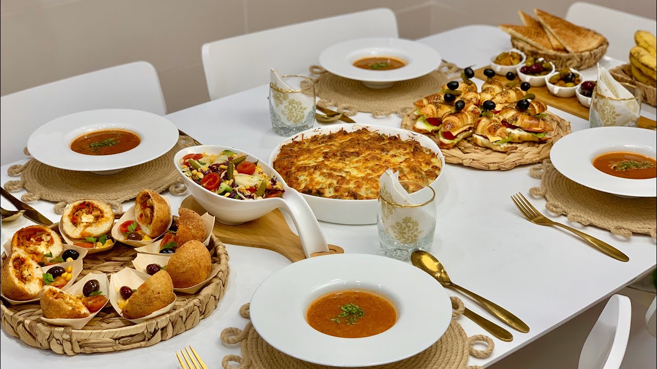 طاولة اليوم الثاني 🌙🌙قراتان الجلبانة روايال ،مملحات بريستيج،كرواسون صالي ، سلطة كرمب….