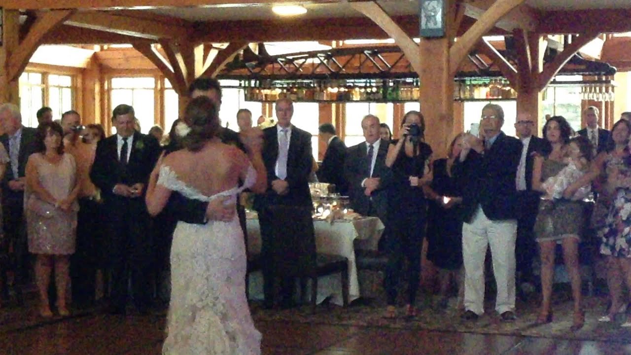 EV Band One and Only - First Dance @ The Hermitage Club Vermont adlı videoyu YouTube'da izle EV Band One and Only - First Dance @ The Hermitage Club Vermont adlı videoyu YouTube'da izle