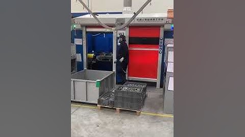 Automatic PVC rapid rolling door for safety guard in robotic welding cells