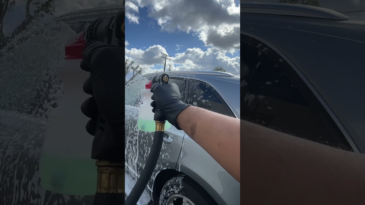 Setting up and using a Garden Hose Low Pressure Foam Gun is super easy 