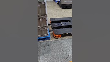 F2F AMR showcased by (@hikrobot8322?) at Logis-Tech Tokyo Sep 2024 #ltt2024