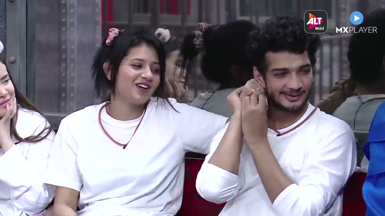 LOCK UP MUnawwar farooqi -masti