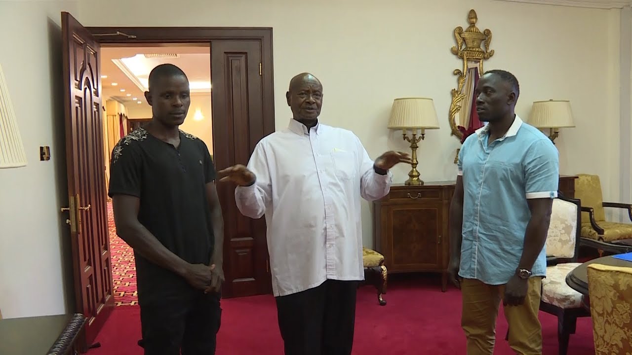 MUSEVENI MEETS PROMOTER SIPAPA AT STATE HOUSE ENTEBBE. - YouTube