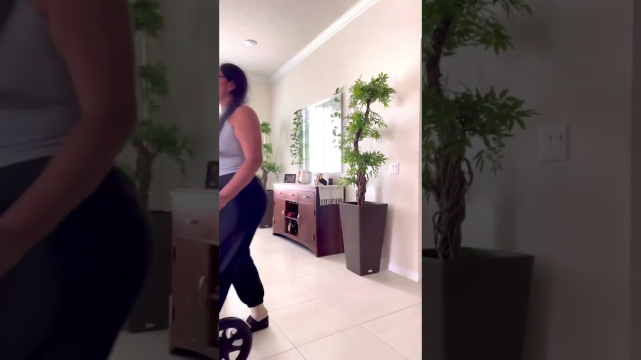 Annie Elainey loves our Prestige rollator/transport chair 😍🌟