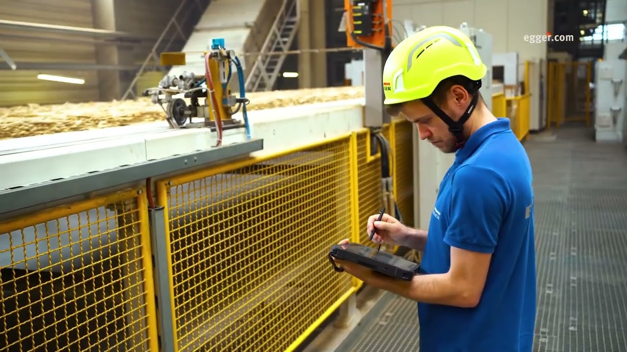 Pohled do výroby EGGER: nahlédněte do našeho závodu v Rădăuți