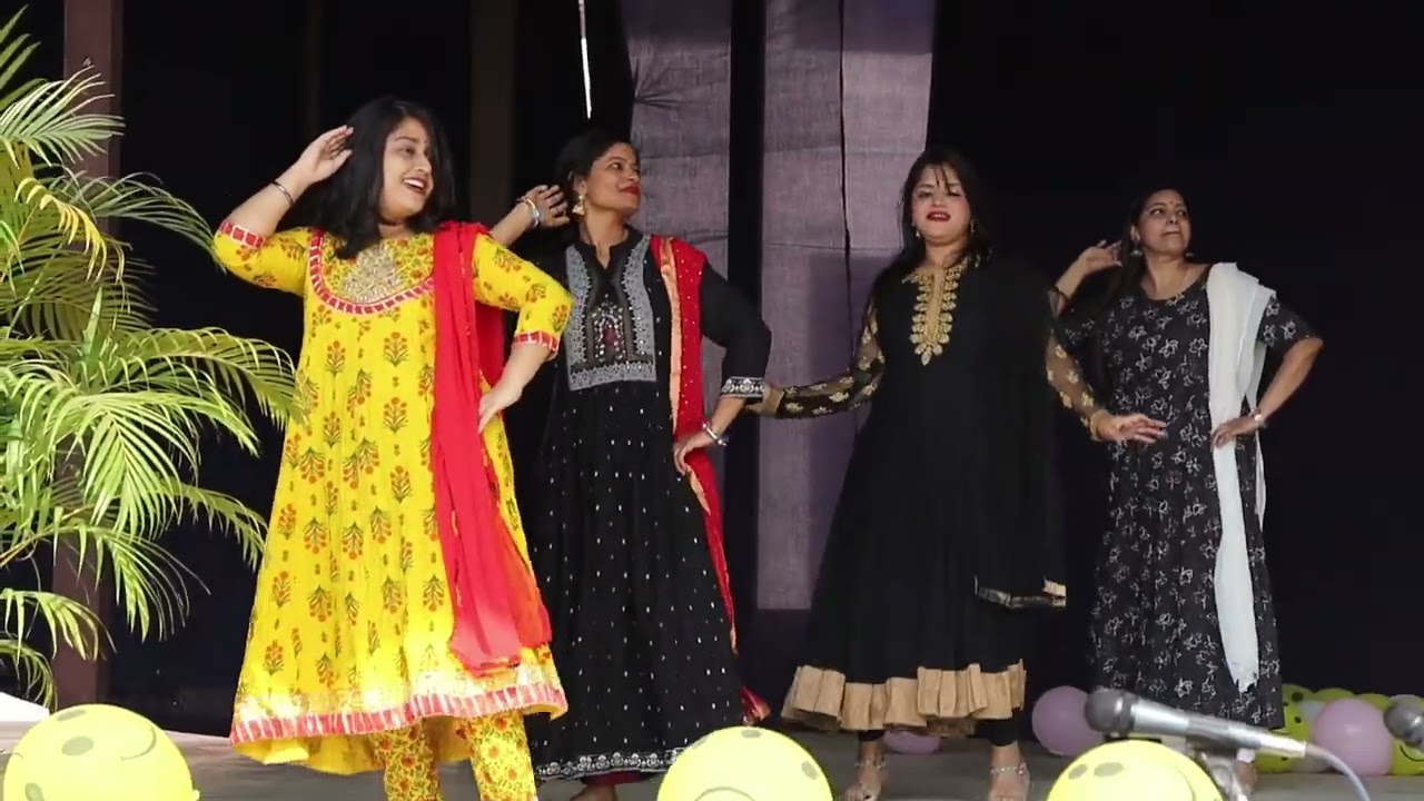 Group Dance Primary Teacher's On Children's Day 2022.@carmelschoolbararibhagalpur