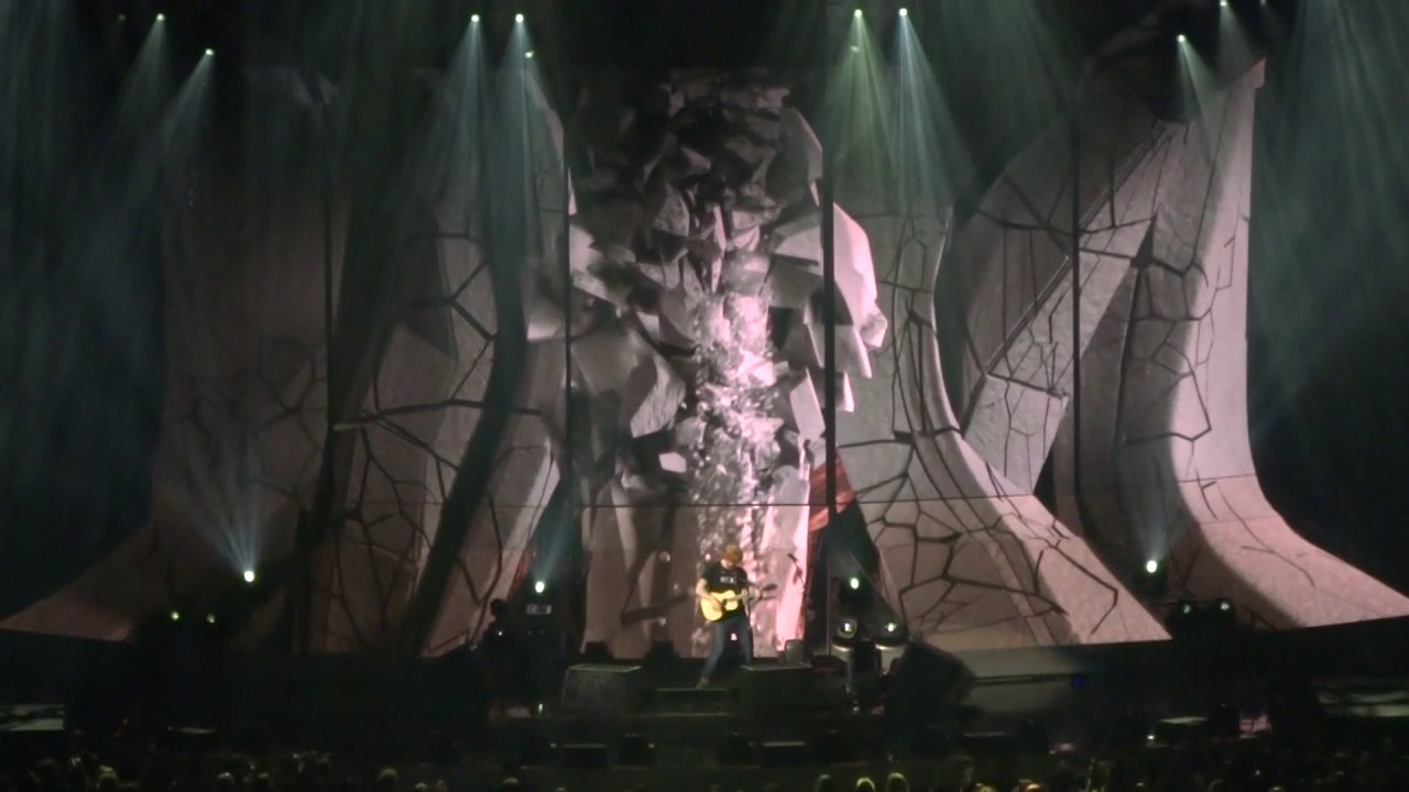 Ed Sheeran- Shape of You @ T-Mobile Arena, Las Vegas, NV