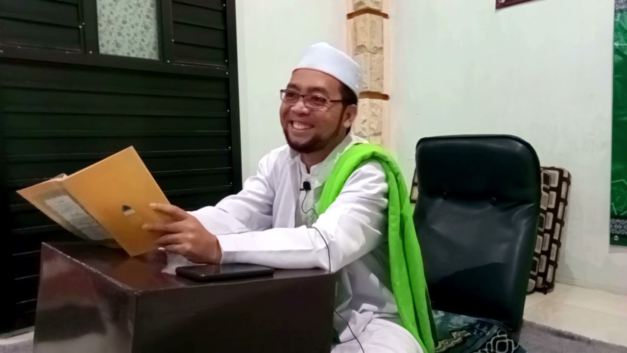 SUNNAH-SUNNAH SEBELUM MEMASUKI KAMAR PENGANTIN DAN RITUAL MALAM PERTAMA (KITAB QURROTUL UYUN)