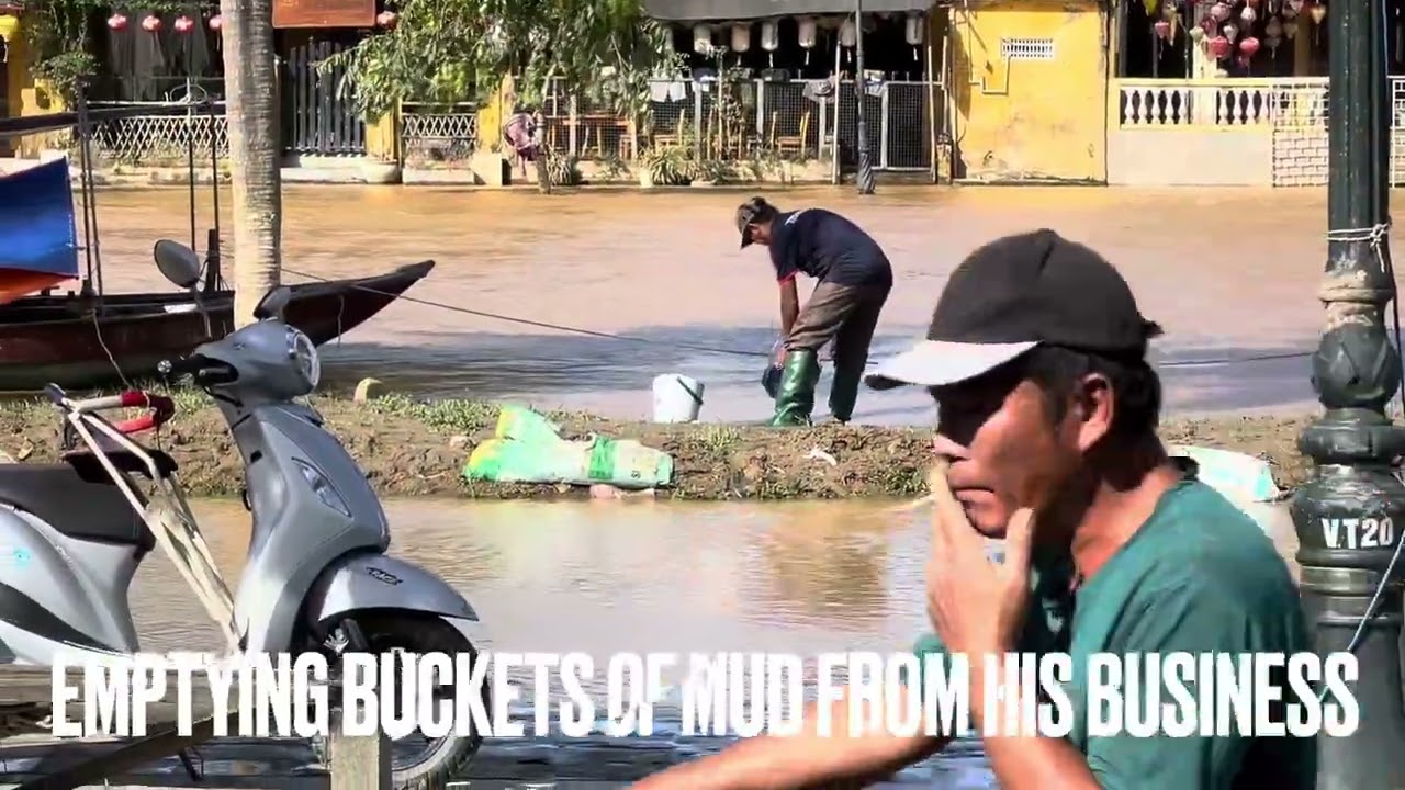 Aftermath of the Hoi An floods in Vietnam 🇻🇳 