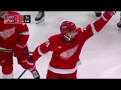 DYLAN LARKIN scores in season debut!