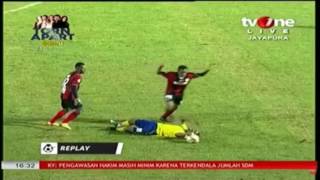 Tekel keras Nelson Alom kepada Patrick da Silva (Persipura vs Gresik United)(1-1)GT Liga 1 2017