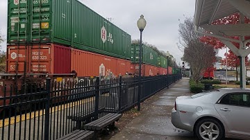 NS 213 Intermodal Spartanburg, SC w/UP leader