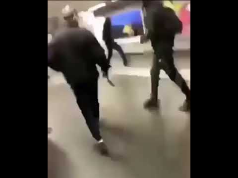 Quimper Incroyable Combat De Boxe Entre Un Policier Et Un Jeune Caid Tchetchene De Kermoysan