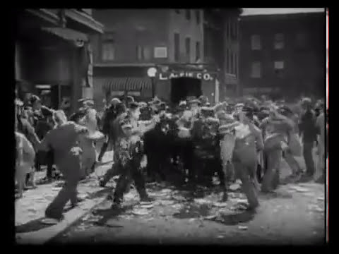Laurel and Hardy - The Battle of the Century (1927) - The Pie Fight