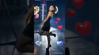 How tall is Ariana Grande? -#arianagrande