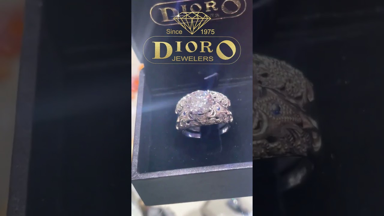 Gorgeous Vintage Inspired Engagement Ring and Wedding Band