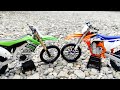 Dirt Bike Finger | KTM 450 SX-F &amp; Kawasaki KX 450F Free Ride and Offroad | Build a Little Dirt Bike