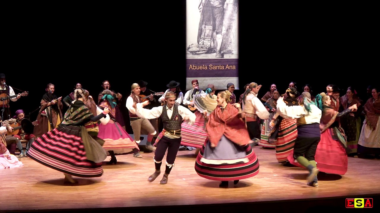 Abuela Santa Ana  Malagueña.  