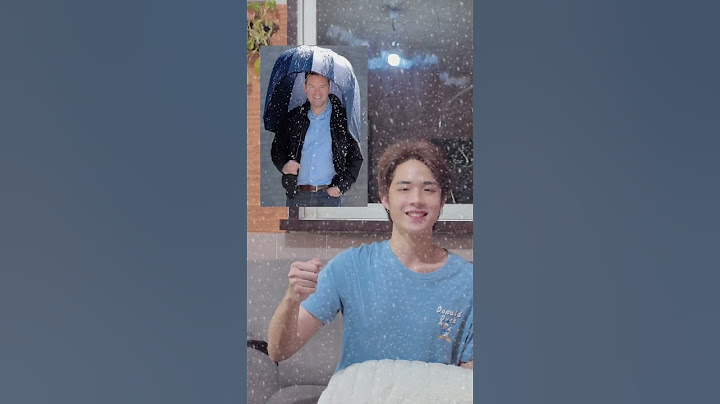 แล้วคนดูจะเลือกร่มอันไหนครับ☔️😝 #ร่ม #คําถาม #หน้าฝน #johnnattachot