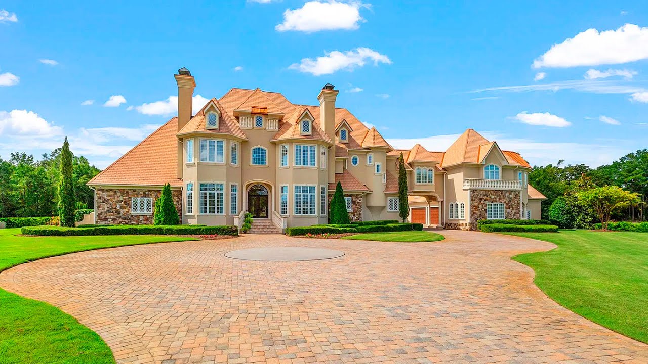 Expensive mansion in North Carolina for $3,300,000.