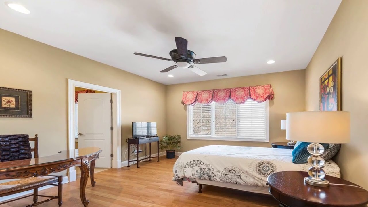 9705 Pacific Court, Burr Ridge, IL 60527