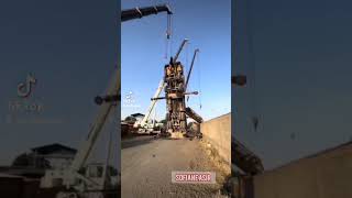 Accident #accident #craneoperator #bigcrash #liftting #leibherr #machine #Excavator #crane #xcmg