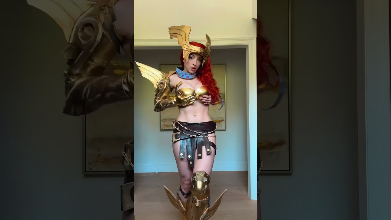 Eyes on me babe 👀 #marvelrivals #angela #cosplay #gymgirl