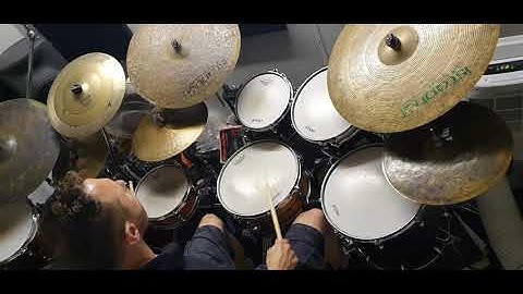 5/4 Samba with metric modulation to 4/4 quintuplet groove