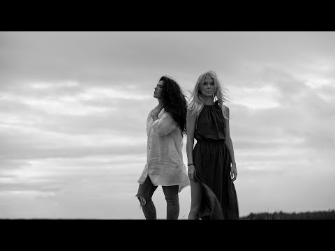 Kasia Moś feat. Magda Adamiak - Wait (Official Video) 2020