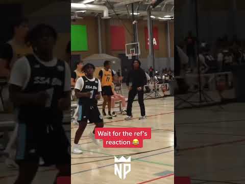 Ref was doing the head taps 😂 (via @PRO16) #shorts