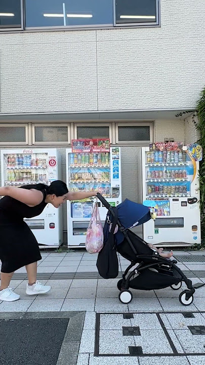 Naruto running through Japan 🥷🏃