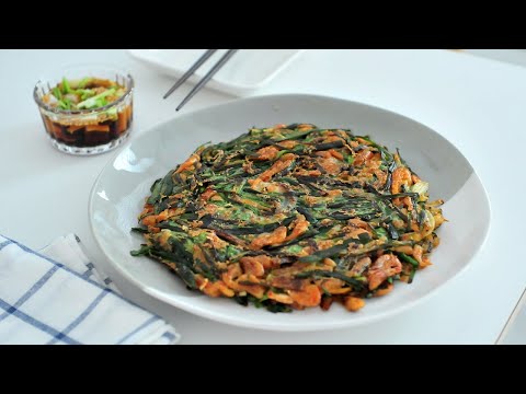 <strong>부추전</strong> <strong>바삭하게</strong> <strong>만들기</strong> (leek pancake,꼬마츄츄)