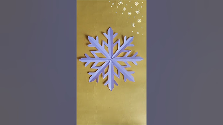 Paper snowflakes #how to make easy paper snowflakes #diy  #christmas decoration ideas #papercrafts
