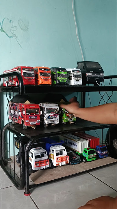tidy up miniature trucks and buses Basuri #miniaturetrucks #busmania #basuri #telolet