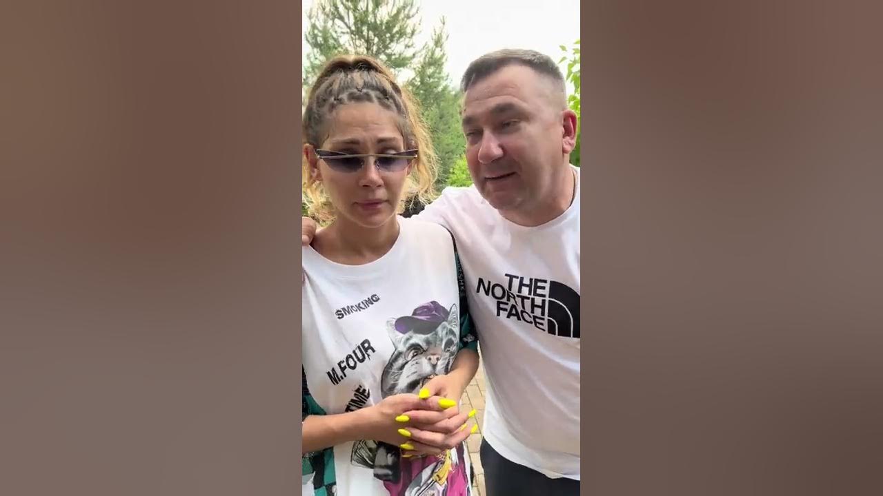 Блоггер гарик с женой фото Подборка Гарик Угарик и дочки. На даче 
