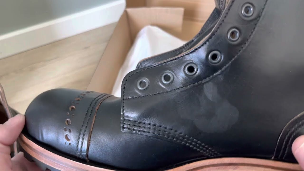 William Lennon Black Chromexcel Unboxing - YouTube