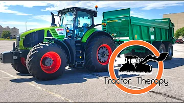 Kolik koní má traktor CLAAS Axion 940?