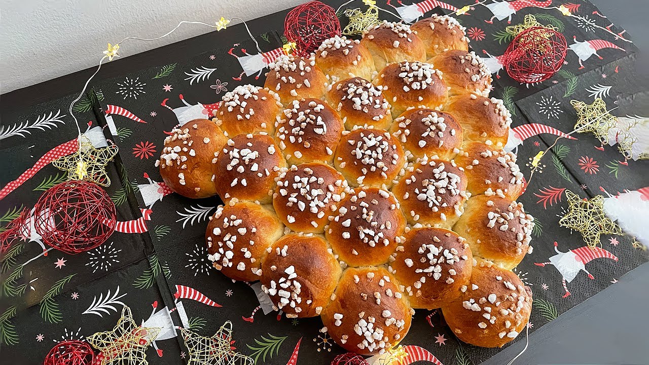 Brioche Weihnachtsbaum Rezept - Brioche Brötchen zum auseinanderziehen ...