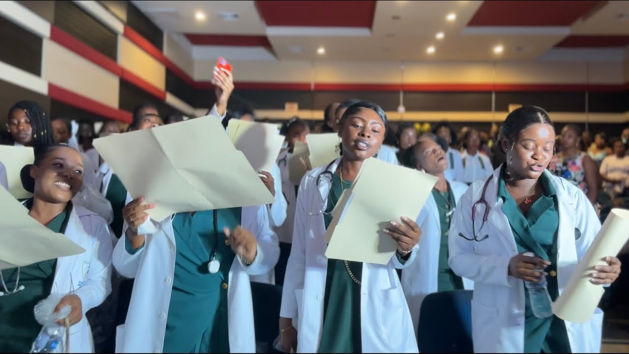 Prise de 🥼blouse étudiants de la médecine campus Henry Christophe de limonade.