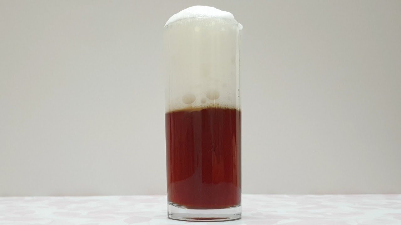 Dancing Tea, Making video with 3 ingredients. Milk, Tea dust & Sugar