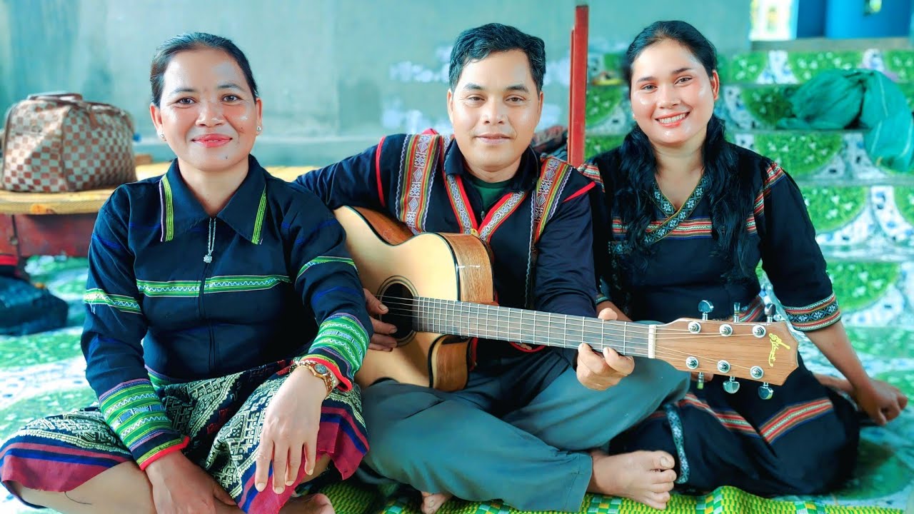 Hát jrai - Em chạy trốn anh giống như sợ ma | dần toi 