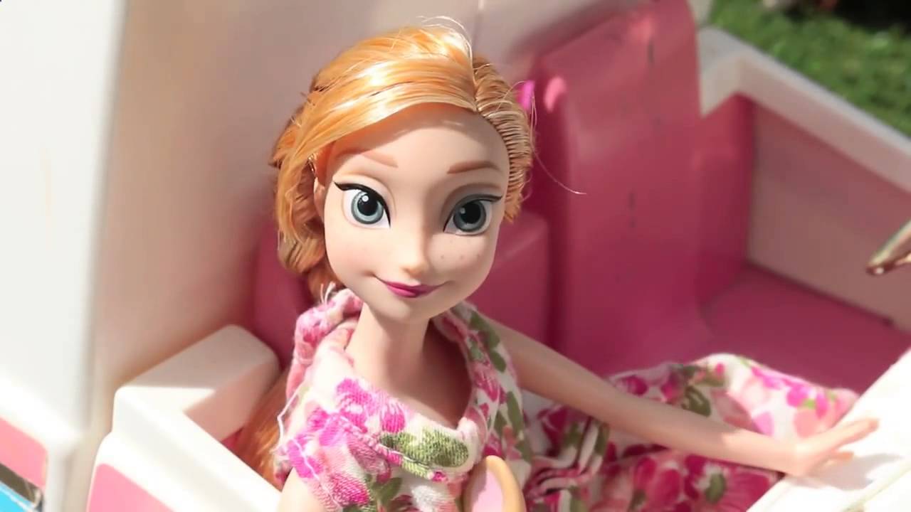 Anna Kidnapped! Frozen Family Kids, Anna, Kristoff CAMPING TRIP & HANS