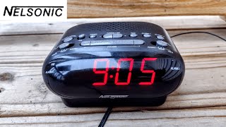 Random Teardowns (5) Nelsonic NLC695 Alarm Clock.
