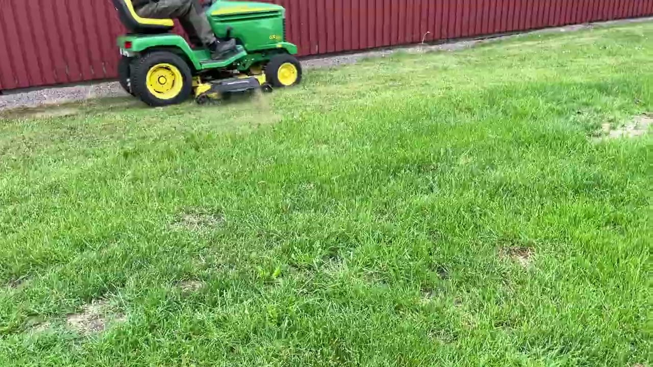 Gräsklippare John Deere GX 355