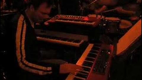 Keyboard solo, by sean wayland, with keith carlock tim lefebvre  "feel it about 4"
