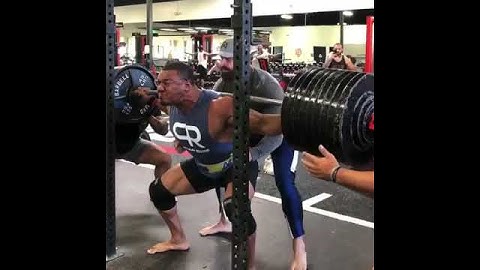 408kg SQUAT LARRY WHEELS!