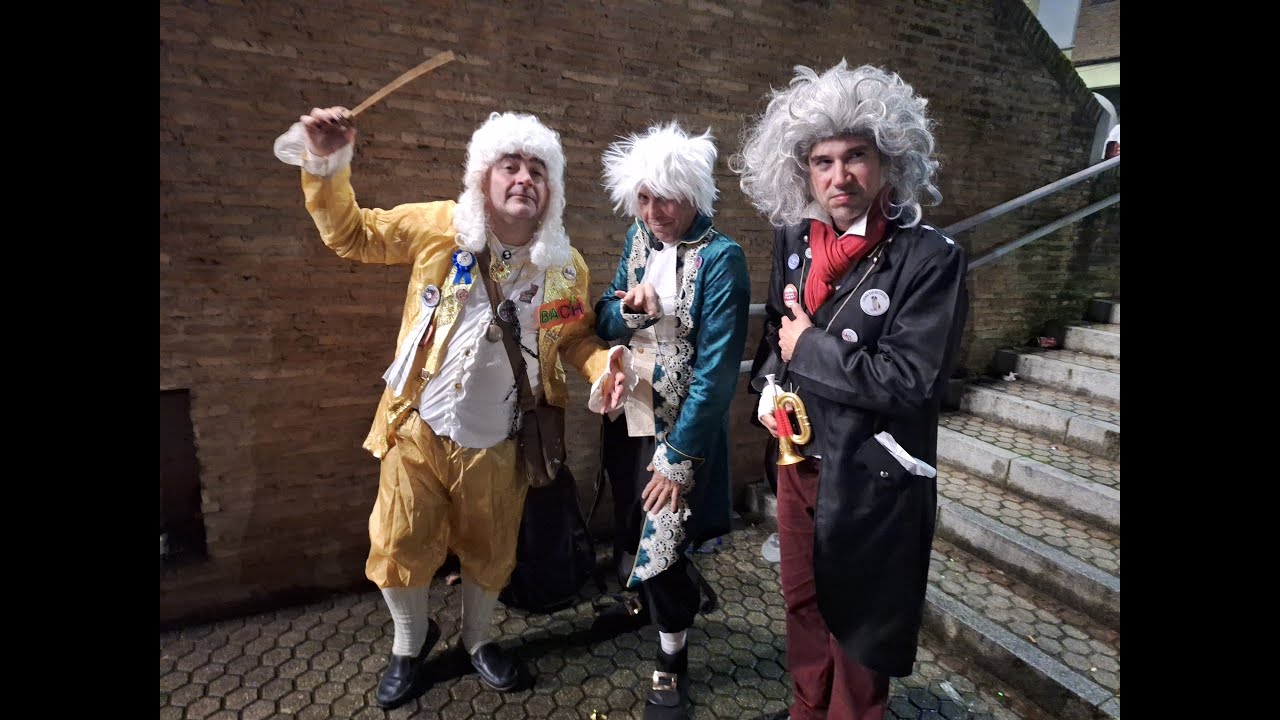 MOSEBEY. Agrupación Carnavalesca callejera de Badajoz 2025.