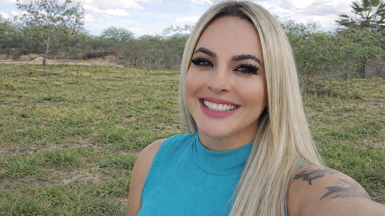 VENDE-SE  OU TROCA UM SÍTIO  COM UMA   CASA GRANDE COM CURRAL}  7.000 MIL FOLHAS DE PALMA PLANTANDA 